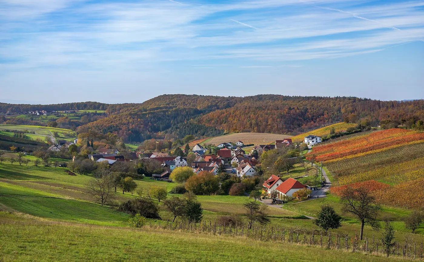 Beilstein (Landkreis Heilbronn): Ansicht des Teilorts Billensbach aus Ost-Südosten vom sog. Sandweg …