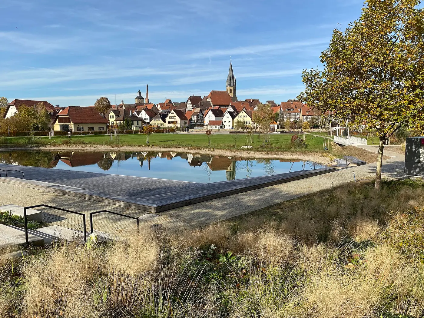 Blick auf das Landesgartenschaugelände und Altstadt von Eppingen.