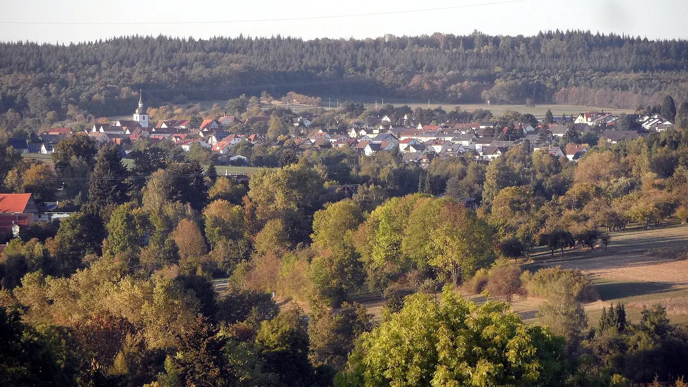 Großeicholzheim: Ansicht aus Süden entlang dem oberen Schefflenztal, von Wart bei Oberschefflenz