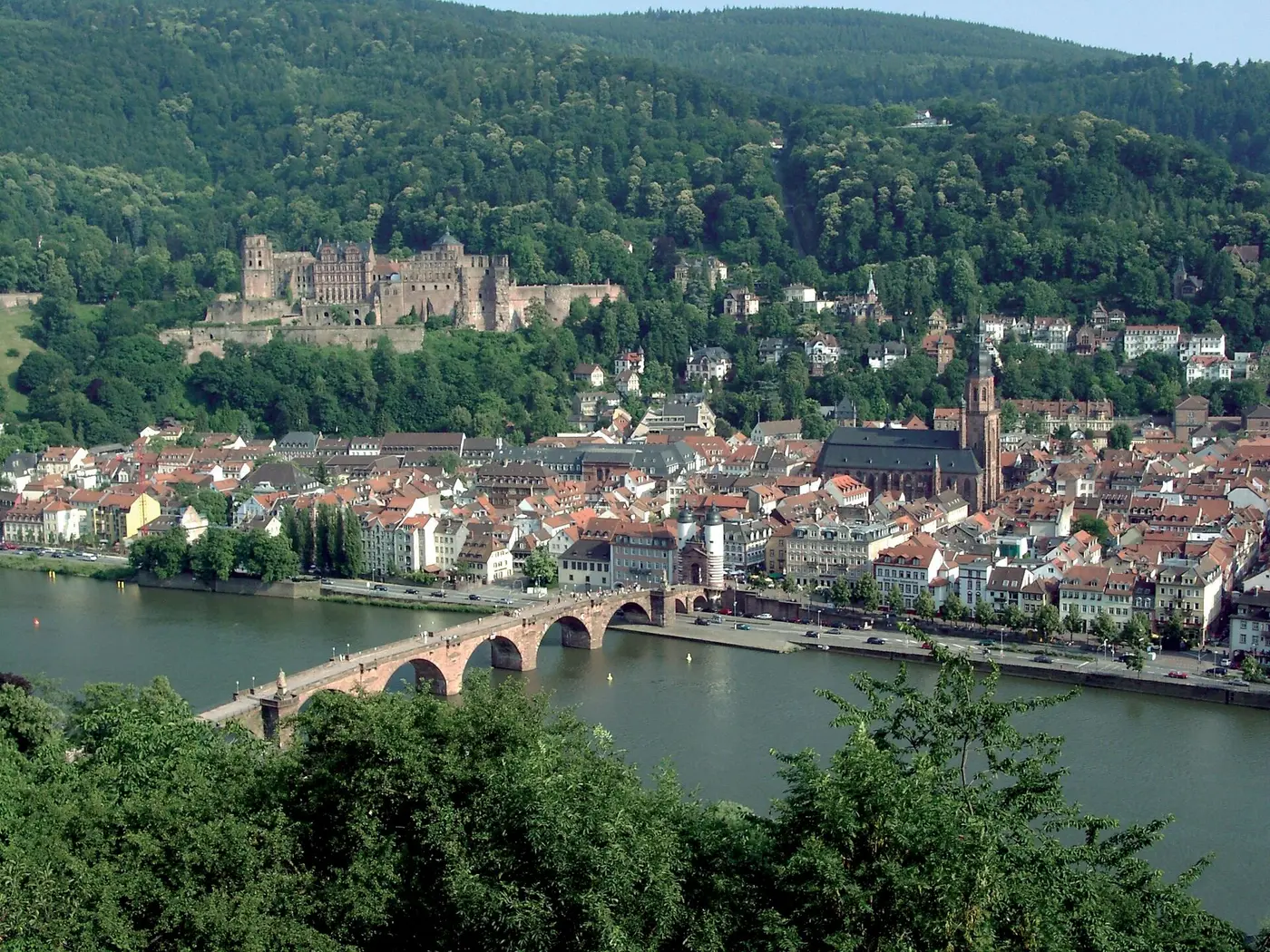 Über Heidelberg thront das Schloß