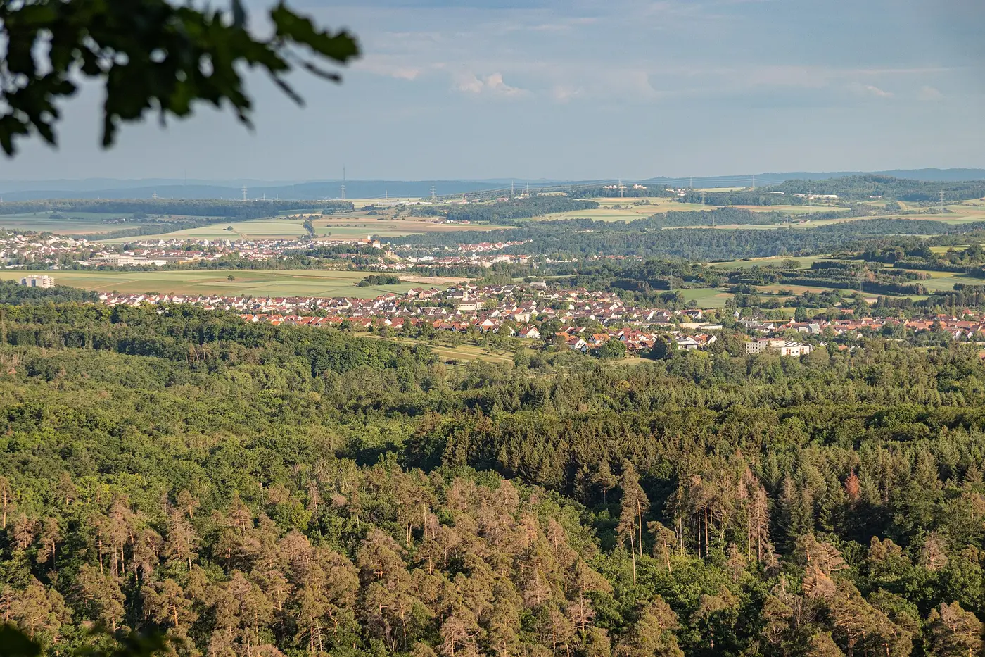 Blick vom Burgberg Richtung Illingen und Vaihingen.