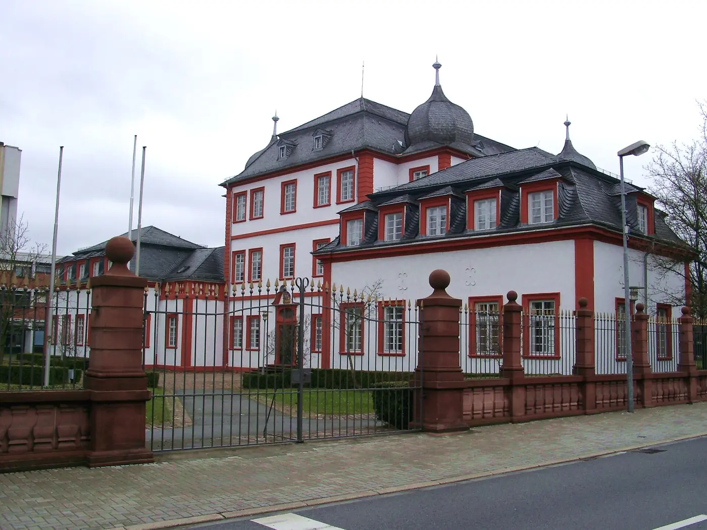 Ilvesheim , Barockschloss von 1700, heute genutzt als Schule für Blinde