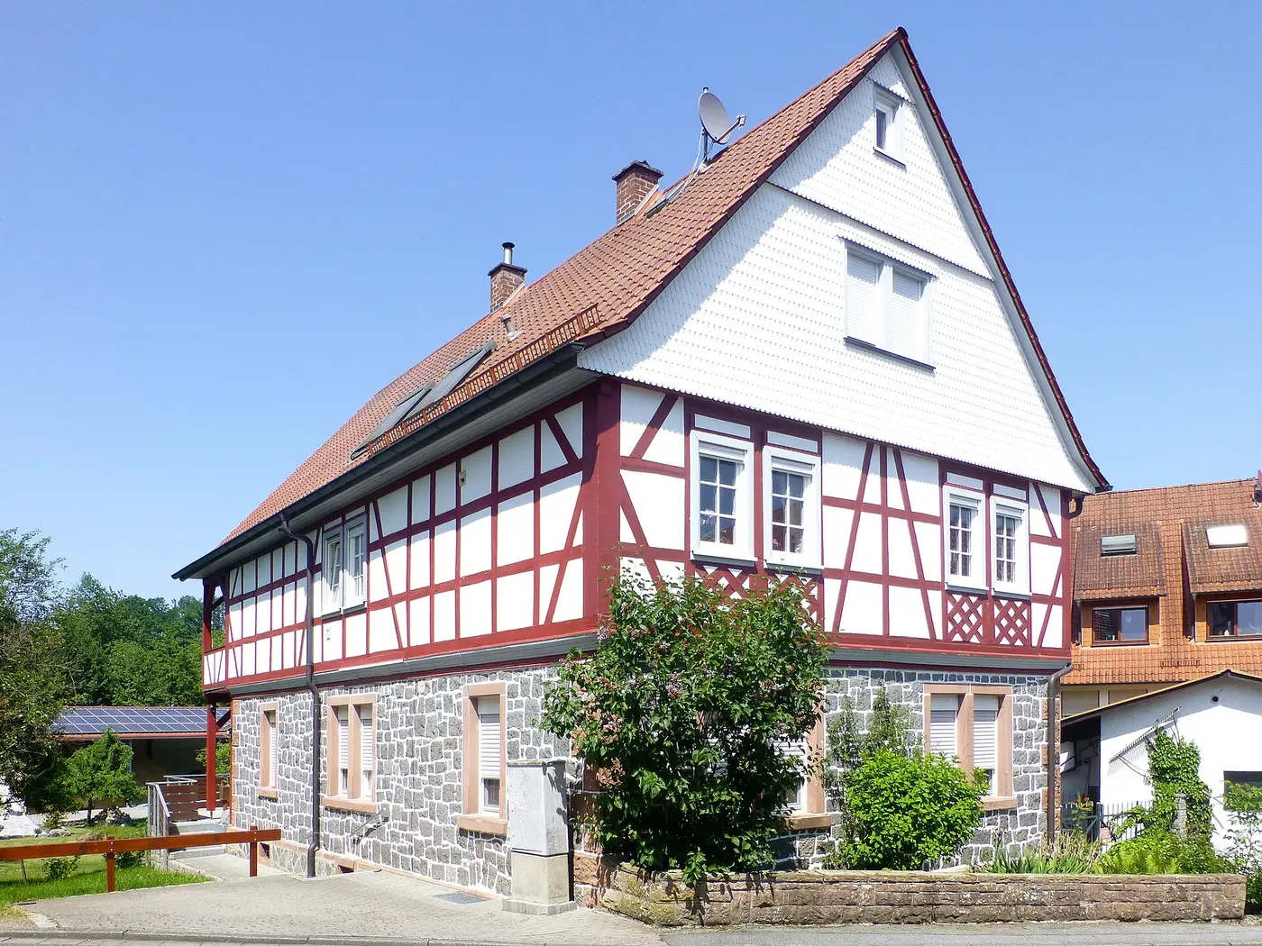 Denkmalgeschütztes Haus Forststraße 11 in Mitlechtern