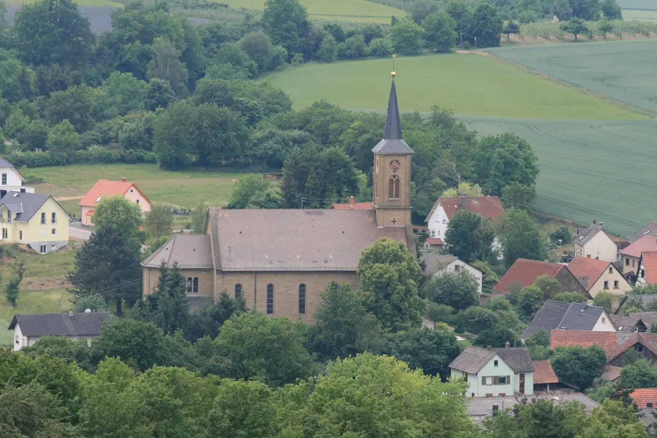 Röm.-kath. Kirche in Tiefenbach