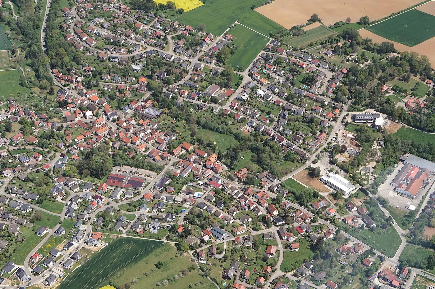Schwarzach-Unterschwarzach aus etwa 3900 Fuß Höhe
