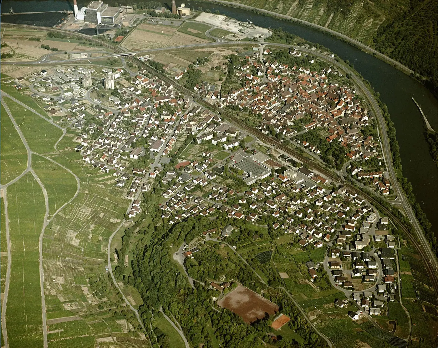 Luftbild von Walheim - Staatsarchiv Sigmaringen - Archivalieneinheit N 1/96 T 1 Nr. 541